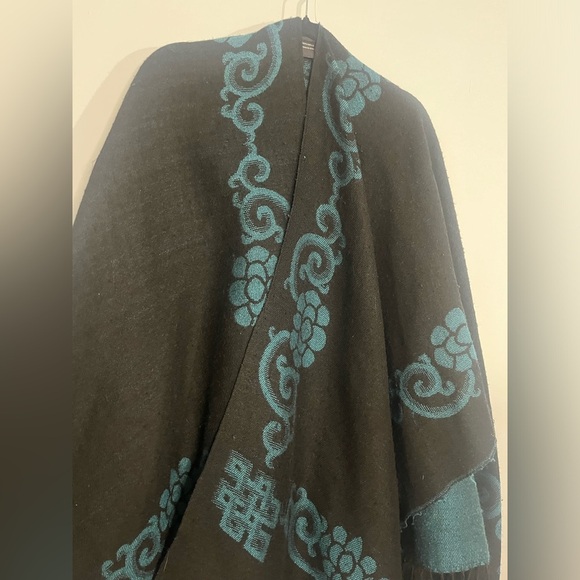 Lane Bryant open-front reversible over-piece poncho ONE SIZE - Picture 2 of 7